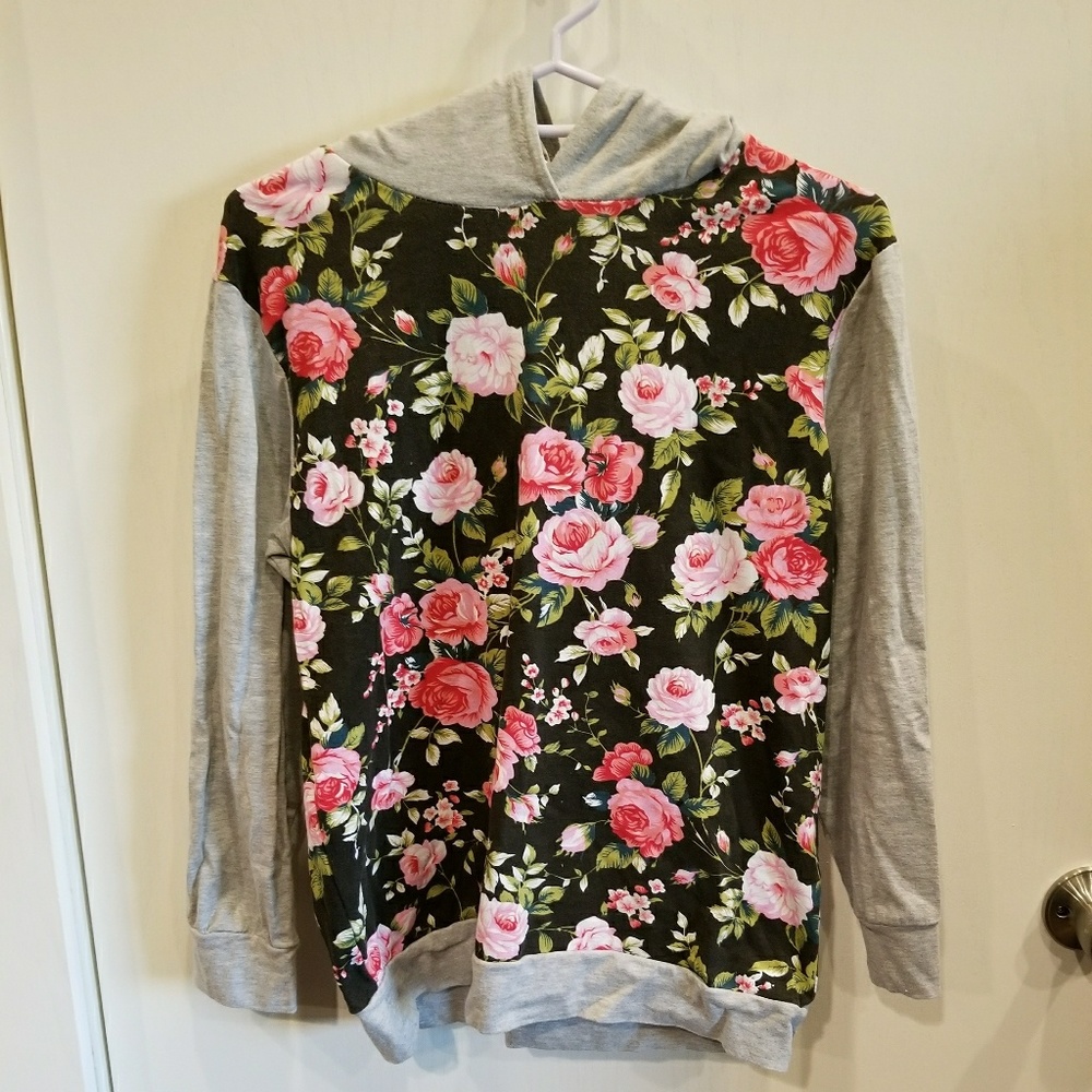 Flowered sweatshirt